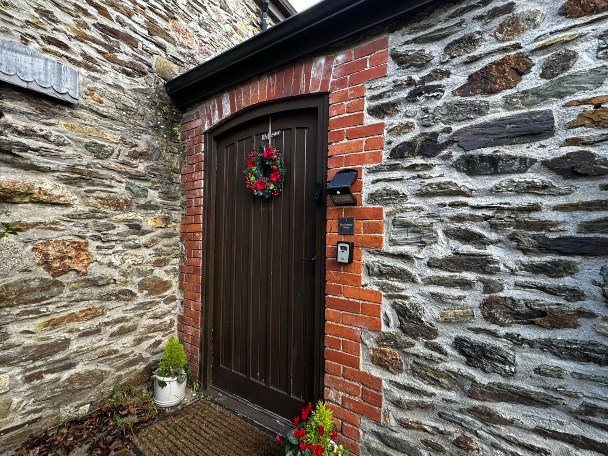 The Granary House - Long Stayz Plymouth Exterior photo